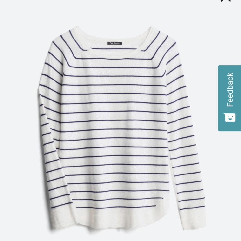 Pink Clover curved hem pullover